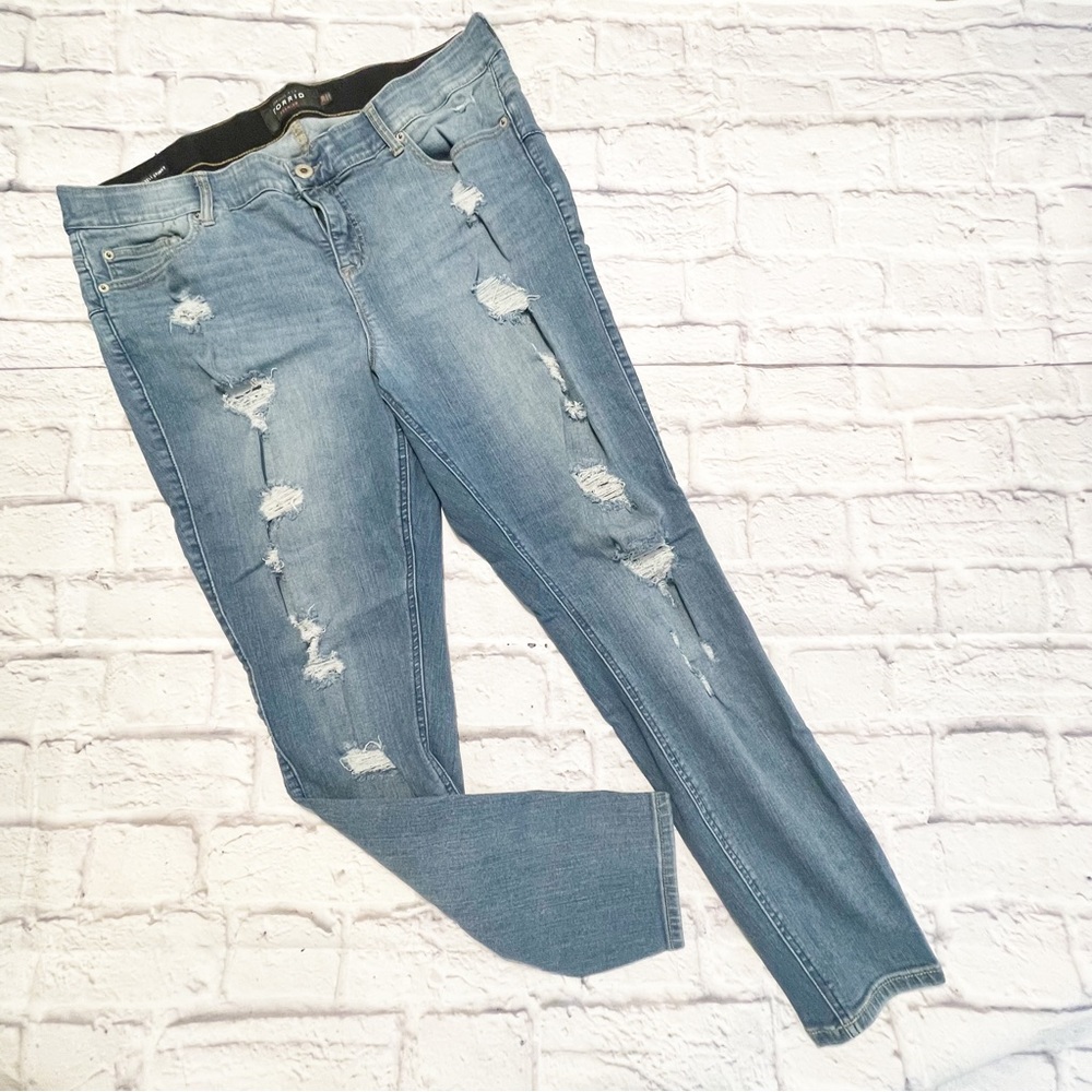 Torrid distressed blue artist bombshell jeggings size 20